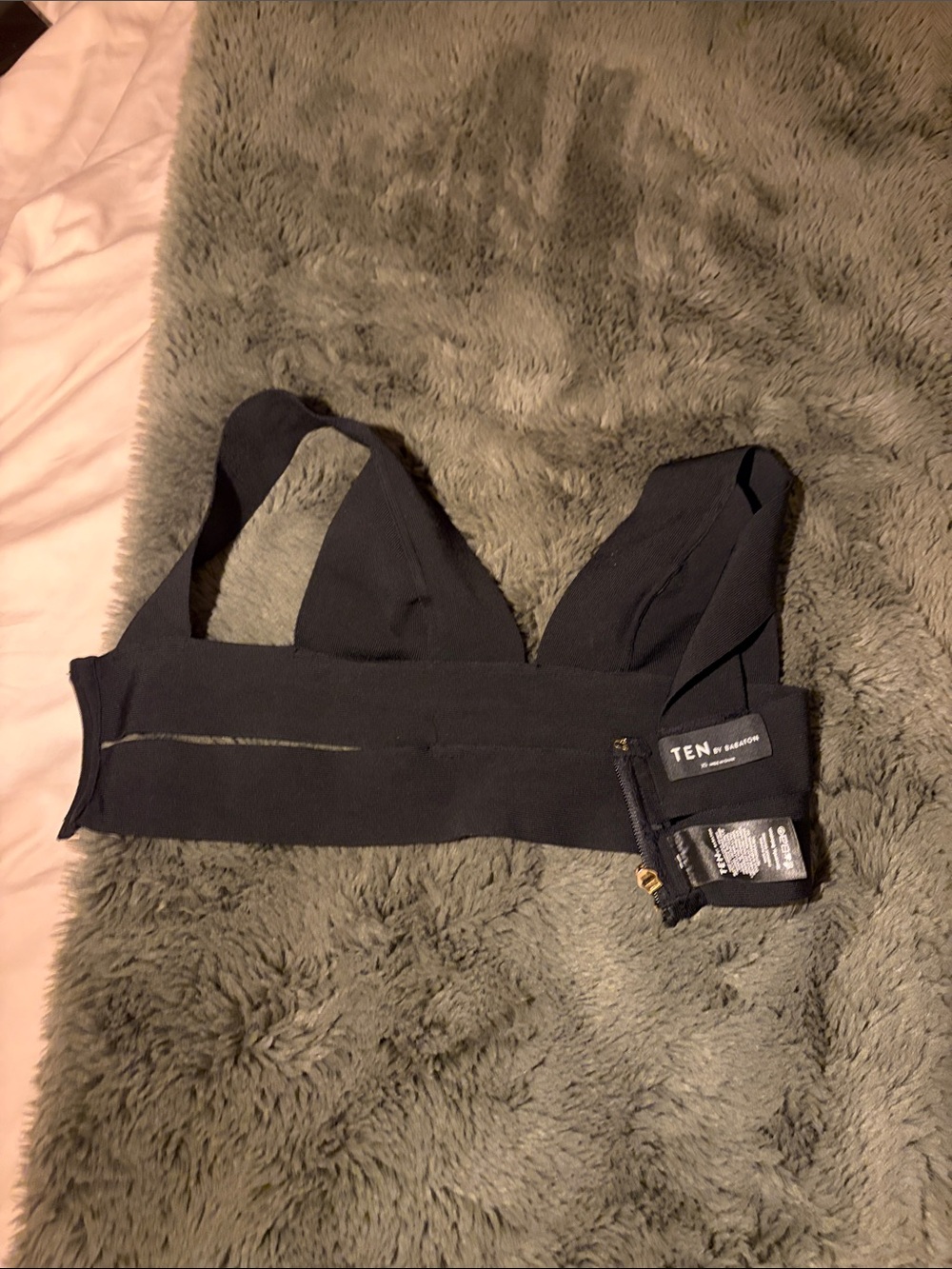 Aritzia Black Seamless Bralette